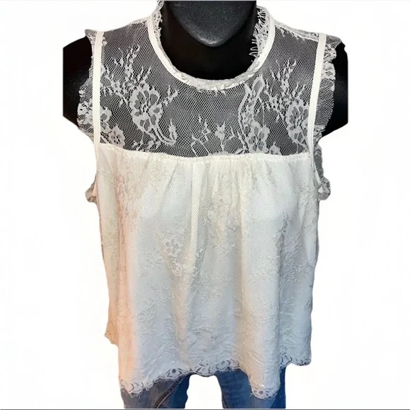 Xhilaration Women’s Lace Top Size L - Picture 3 of 9